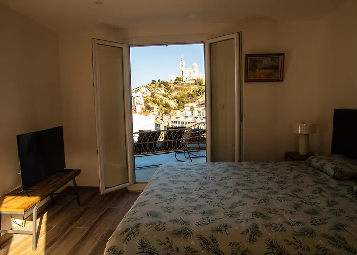 Les Balcons Du Roucas Blanc